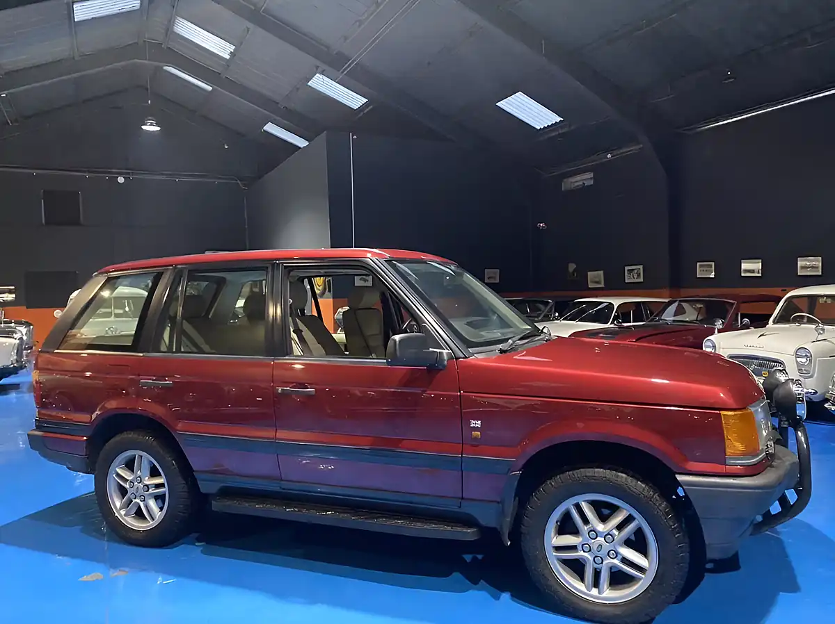 Used 1997 Land Rover Range Rover Hse Red - Interior and Exterior details 3