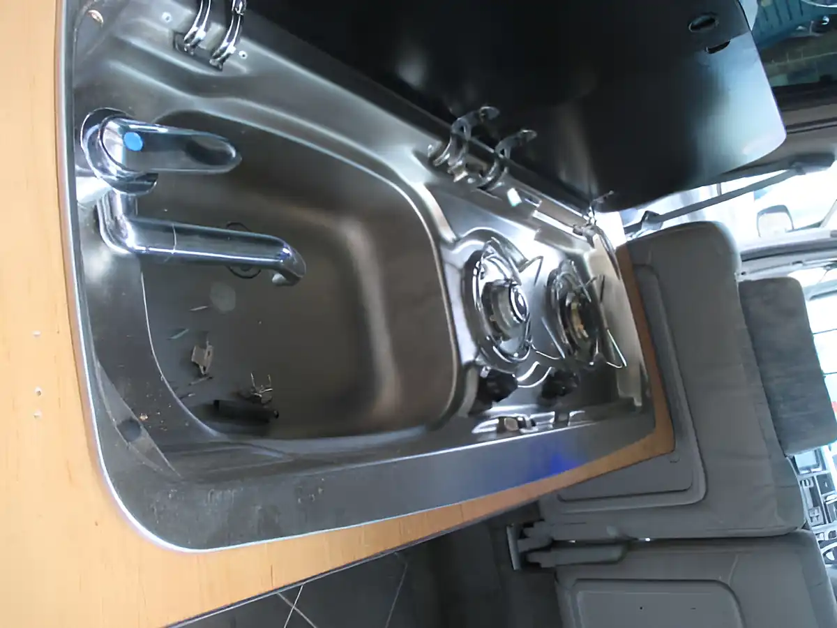 Used 1997 Mazda Bongo Friendee Freetop Grey - Interior and Exterior details 13