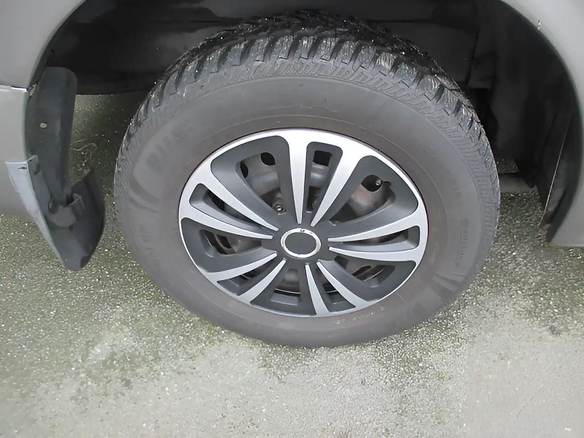 Used 1997 Mazda Bongo Friendee Freetop Grey - Interior and Exterior details 7