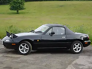 Used 1997 Mazda MX-5 Black - Interior and Exterior details 12