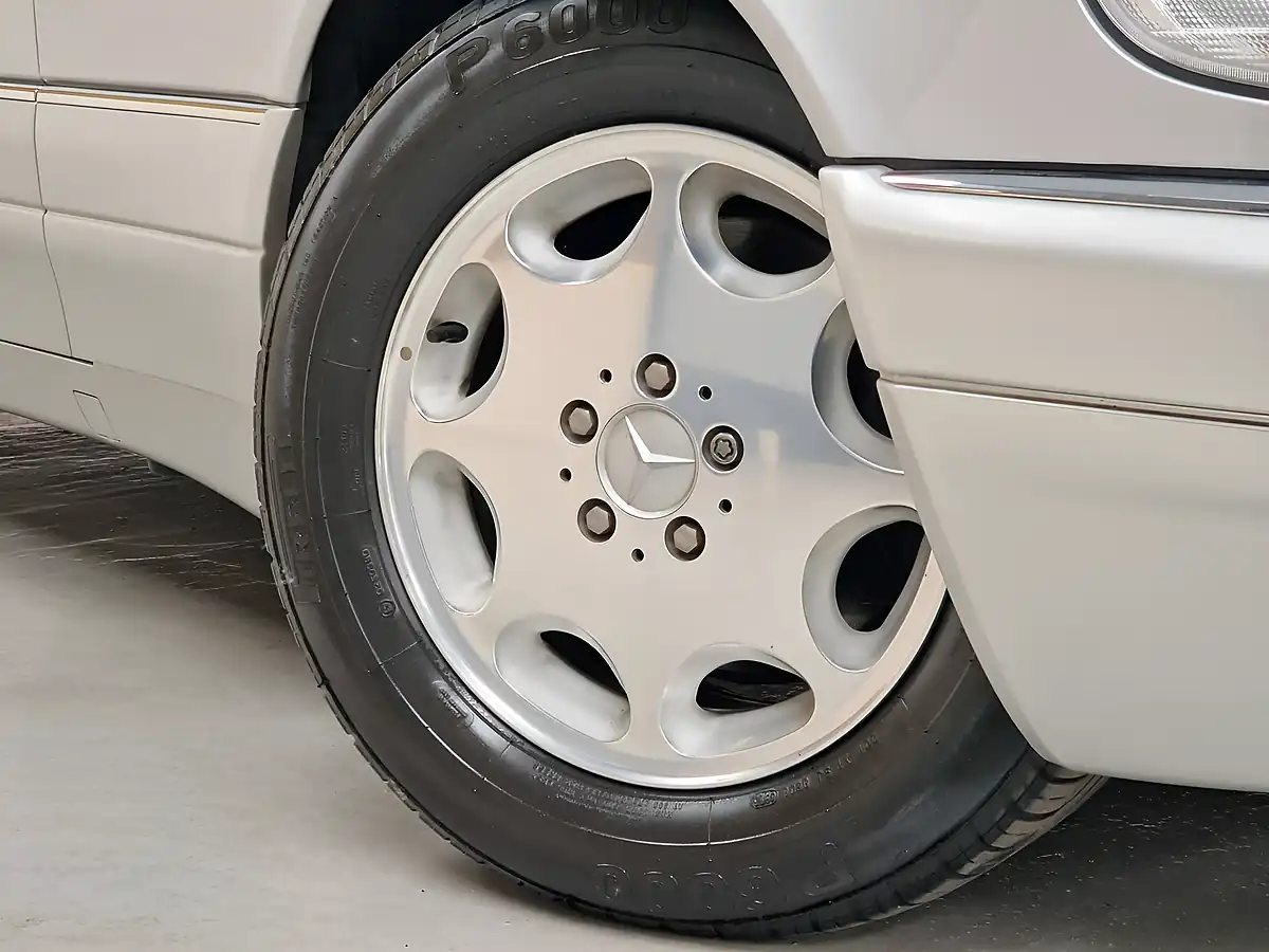 Used 1997 Mercedes-Benz S-Class Iridium Silver - Interior and Exterior details 13