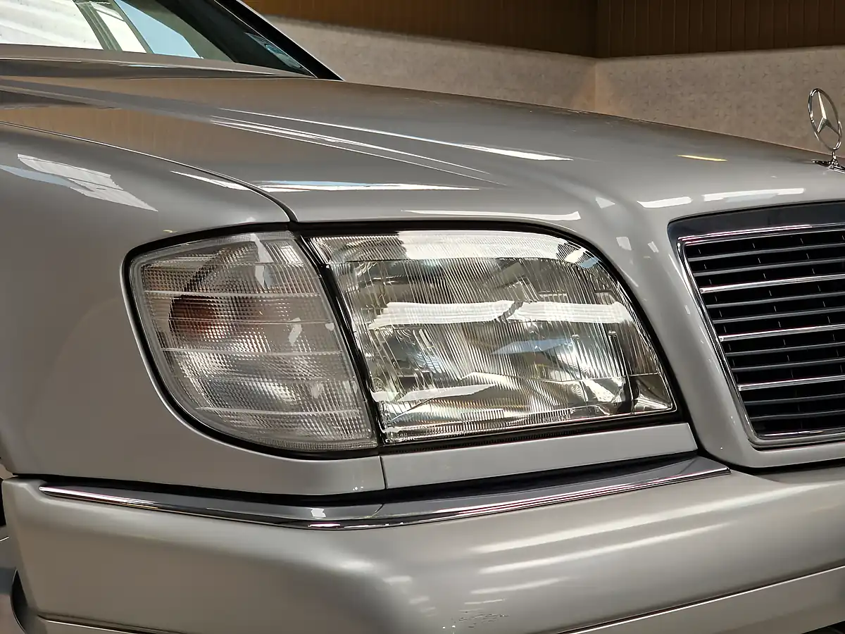 Used 1997 Mercedes-Benz S-Class Iridium Silver - Interior and Exterior details 14