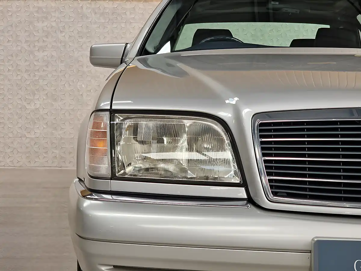 Used 1997 Mercedes-Benz S-Class Iridium Silver - Interior and Exterior details 6