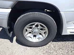 Used 1997 Mitsubishi Pajero Swb Flared Arch Silver - Interior and Exterior details 18