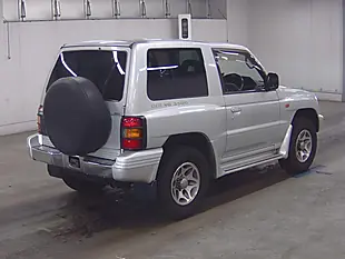 Used 1997 Mitsubishi Pajero Swb Flared Arch Silver - Interior and Exterior details 4