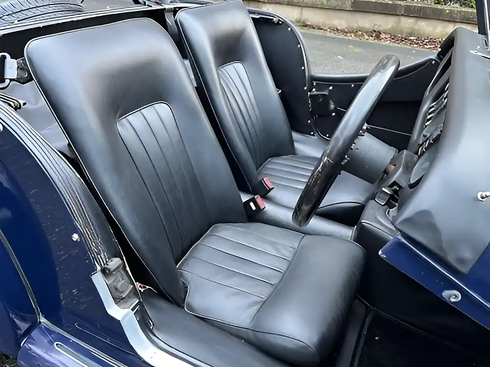 Used 1997 Morgan 4/4 Blue - Interior and Exterior details 17