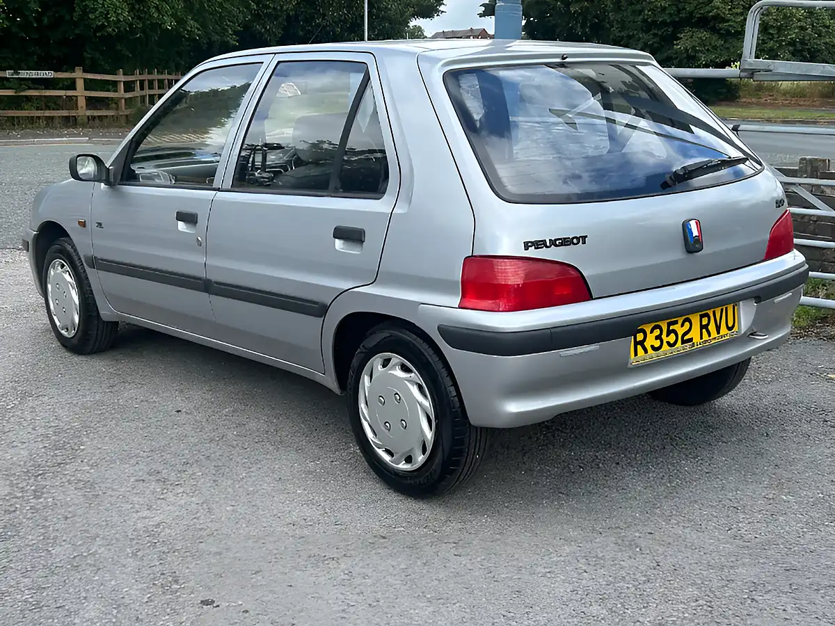 Used 1997 Peugeot 106 Xl Silver - Interior and Exterior details 4