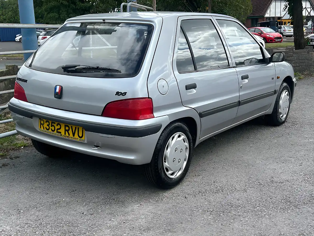 Used 1997 Peugeot 106 Xl Silver - Interior and Exterior details 5