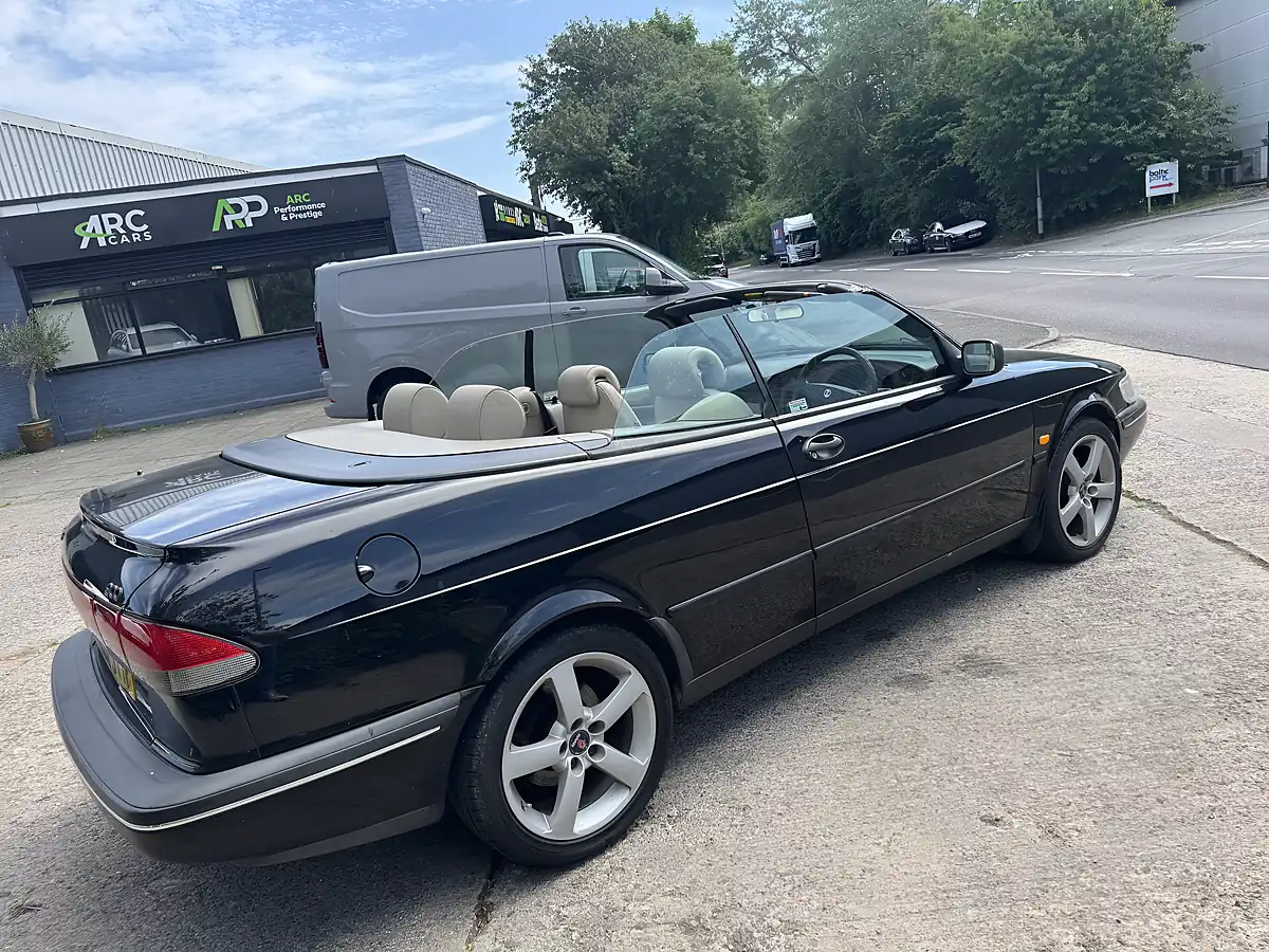 Used 1997 Saab 900 S Black - Interior and Exterior details 15