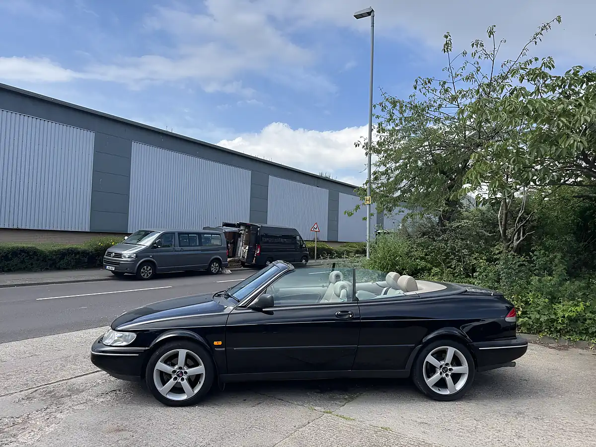 Used 1997 Saab 900 S Black - Interior and Exterior details 16