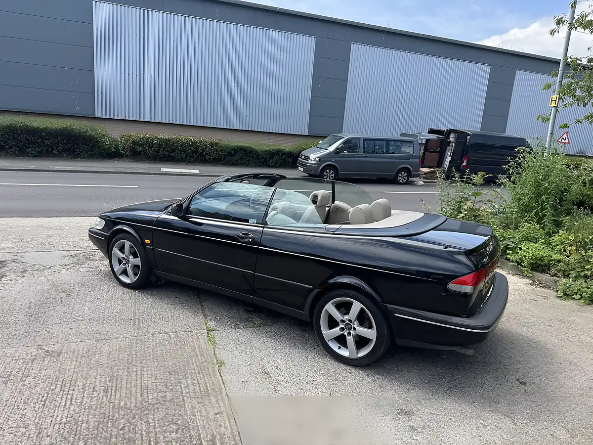 Used 1997 Saab 900 S Black - Interior and Exterior details 17
