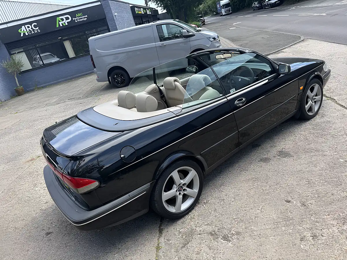 Used 1997 Saab 900 S Black - Interior and Exterior details 18