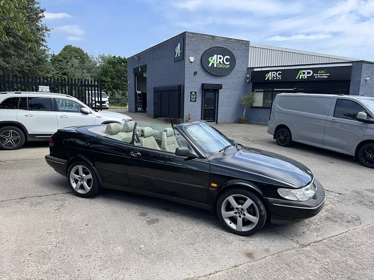 Used 1997 Saab 900 S Black - Interior and Exterior details 5