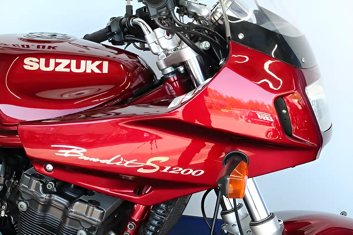 Used 1997 Suzuki Bandit 1200 Faired Maroon Metallic Red - Interior and Exterior details 10