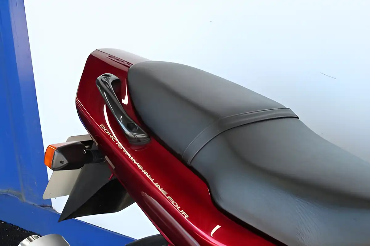 Used 1997 Suzuki Bandit 1200 Faired Maroon Metallic Red - Interior and Exterior details 17