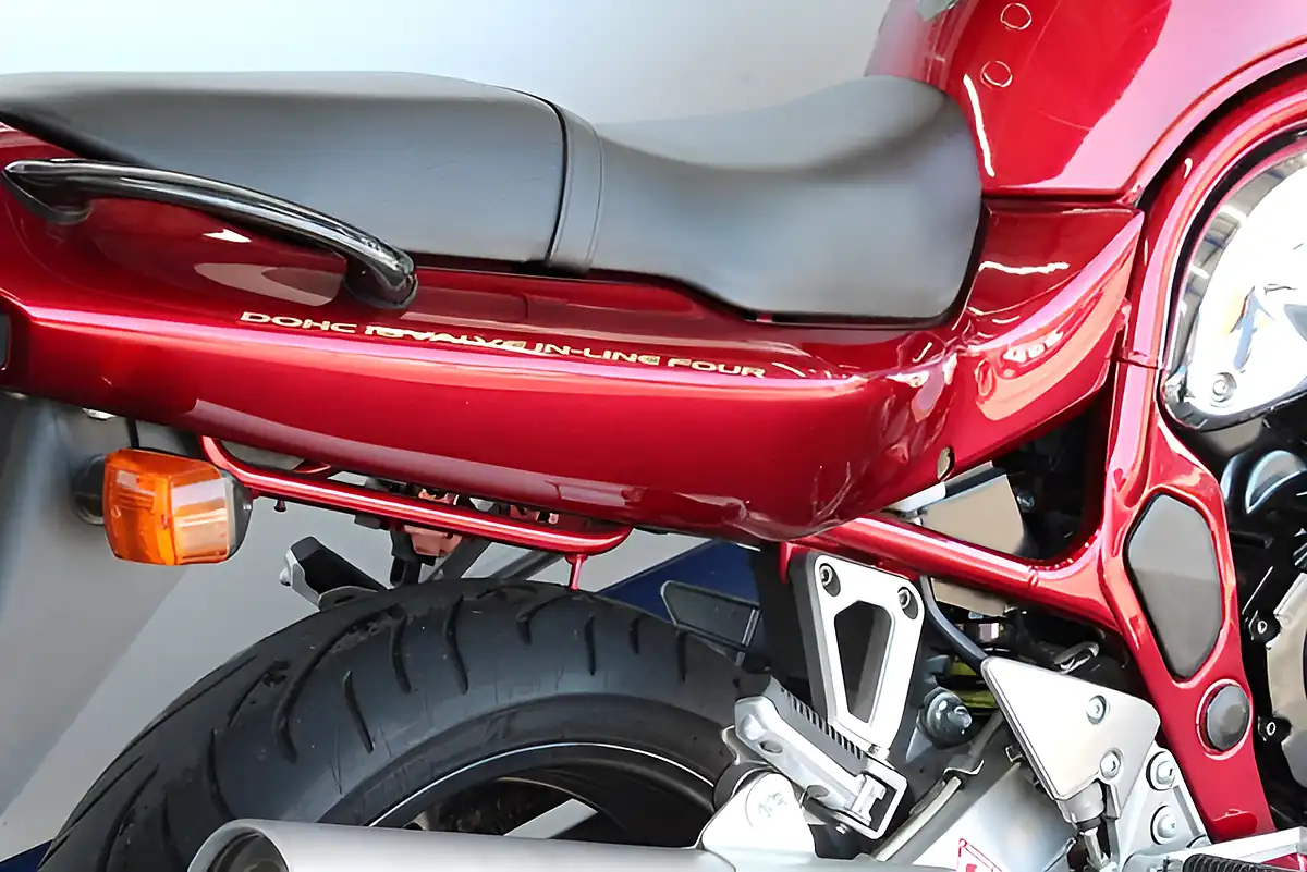 Used 1997 Suzuki Bandit 1200 Faired Maroon Metallic Red - Interior and Exterior details 5