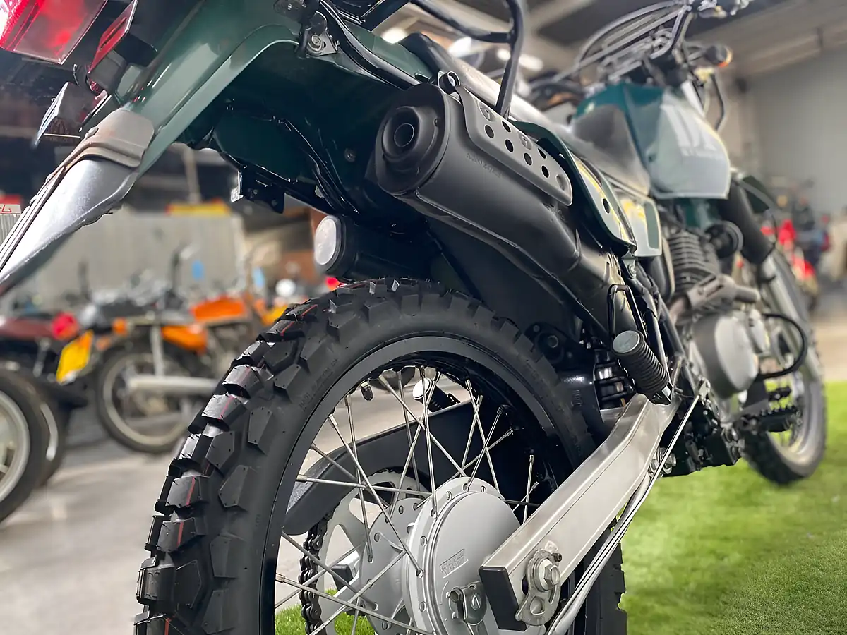 Used 1997 Suzuki DF200E Green - Interior and Exterior details 13