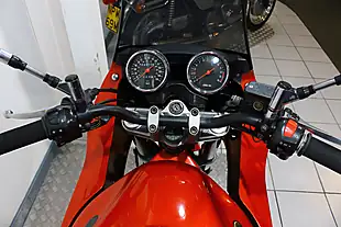 Used 1997 Suzuki GSF600 S Bandit Orange - Interior and Exterior details 3