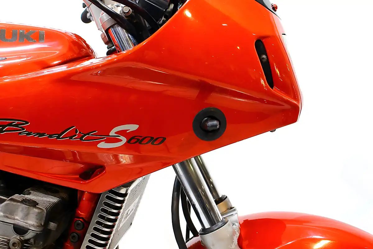 Used 1997 Suzuki GSF600 S Bandit Orange - Interior and Exterior details 7
