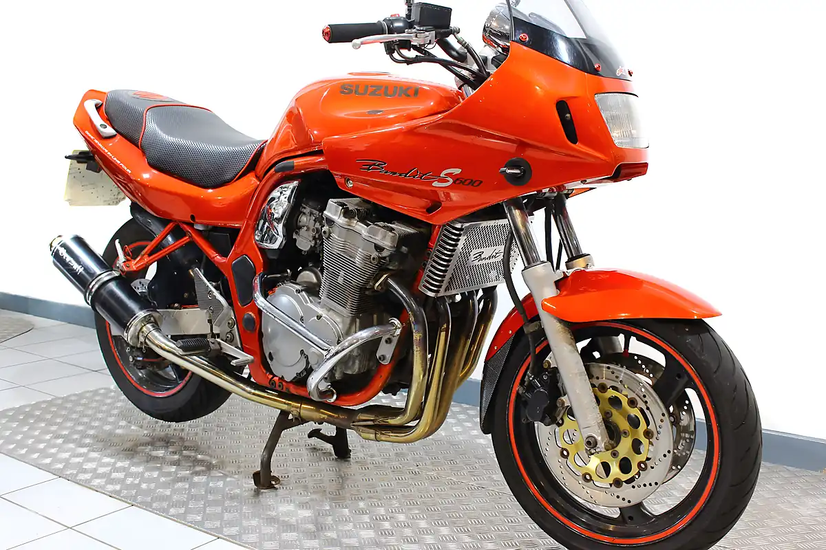 Used 1997 Suzuki GSF600 S Bandit Orange - Interior and Exterior details 9