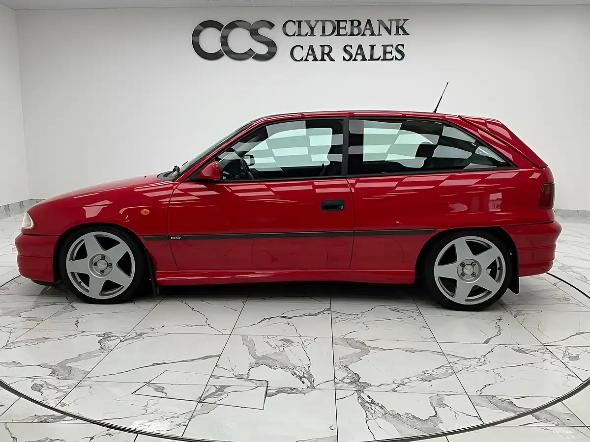 Used 1997 Vauxhall Astra Gsi Limited Edition Red - Interior and Exterior details 7