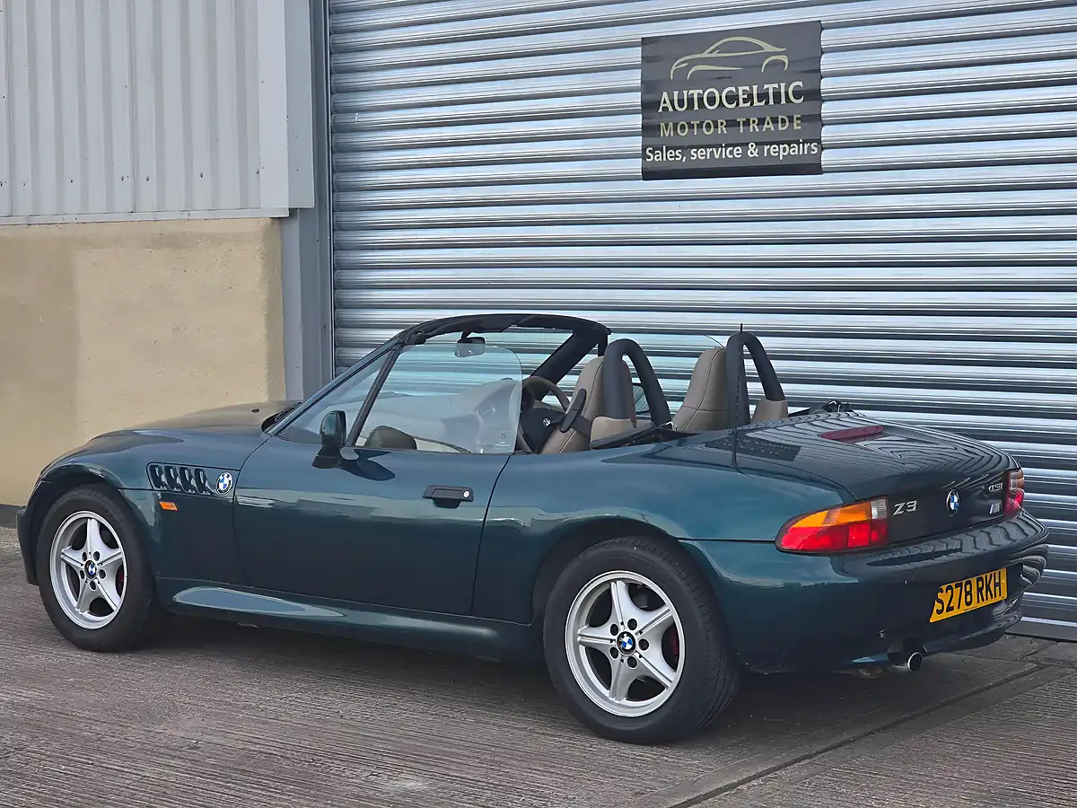 Used 1998 BMW Z3 Convertible Green - Interior and Exterior details 19