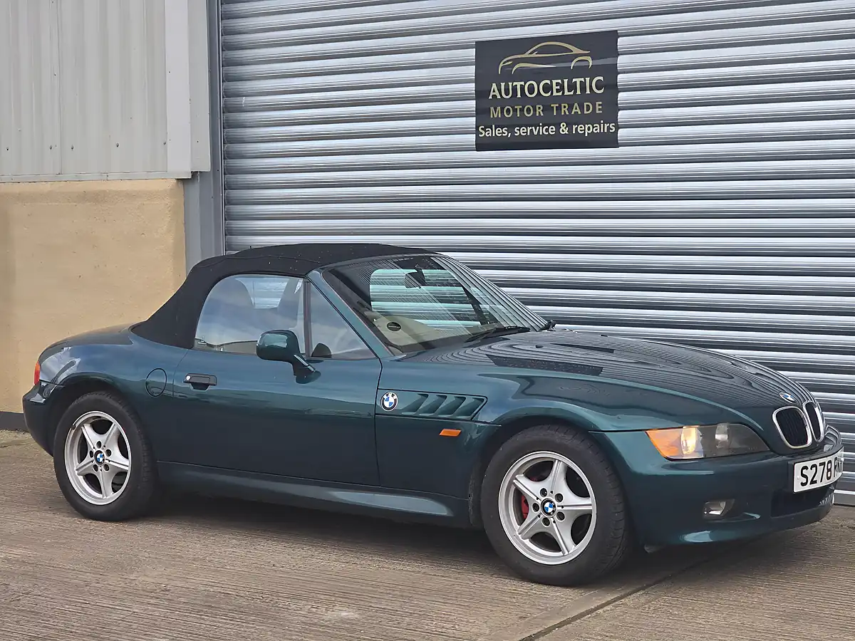 Used 1998 BMW Z3 Convertible Green - Interior and Exterior details 8