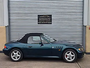 Used 1998 BMW Z3 Convertible Green - Interior and Exterior details 9