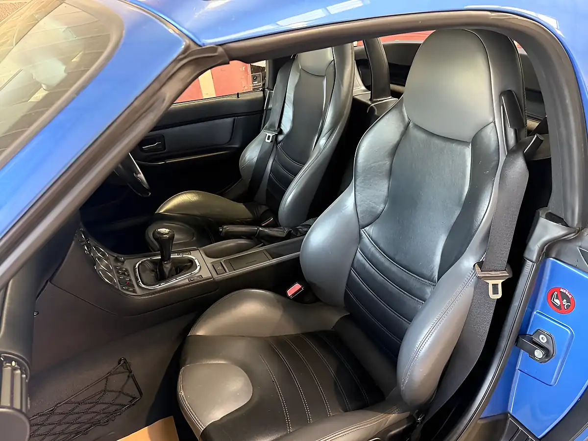 Used 1998 BMW Z3 M Convertible Blue - Interior and Exterior details 17