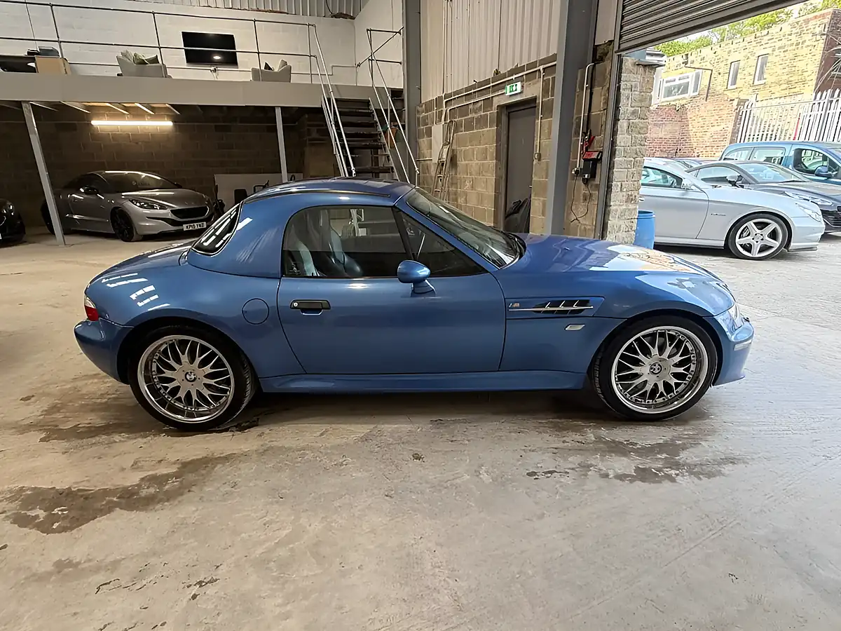 Used 1998 BMW Z3 M Convertible Blue - Interior and Exterior details 8