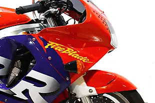 Used 1998 Honda CBR900RR Fireblade Red - Interior and Exterior details 3