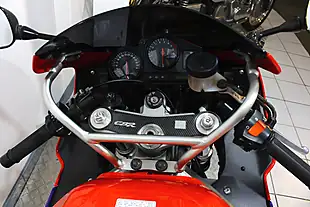 Used 1998 Honda CBR900RR Fireblade Red - Interior and Exterior details 7