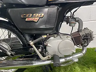 Used 1998 Honda cd90 Benly Black Maroon - Interior and Exterior details 17
