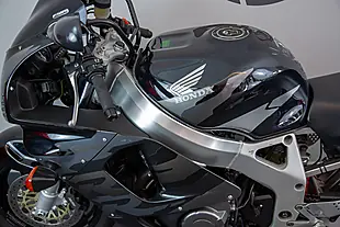 Used 1998 Honda Fireblade Rrv Black - Interior and Exterior details 11