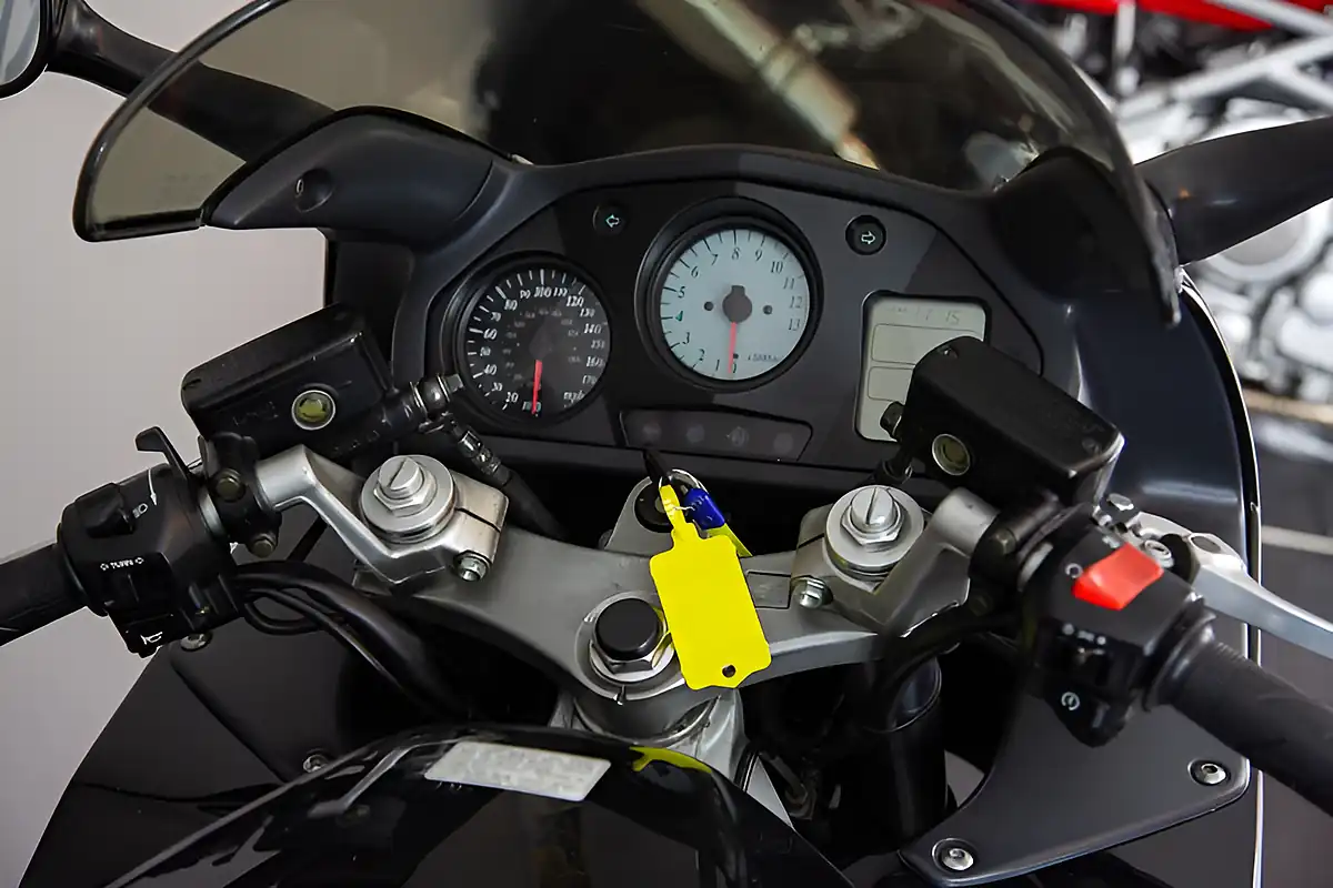 Used 1998 Honda VFR800 Black - Interior and Exterior details 20