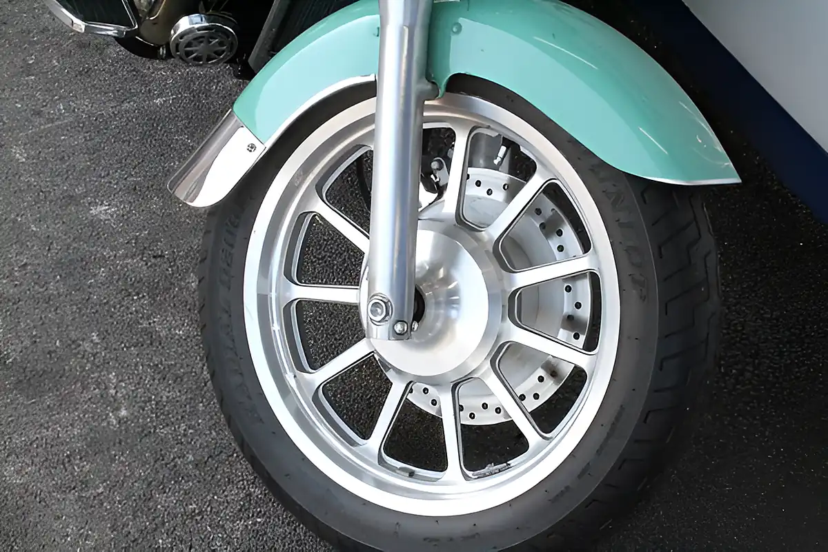 Used 1998 Honda VT1100 Green - Interior and Exterior details 13