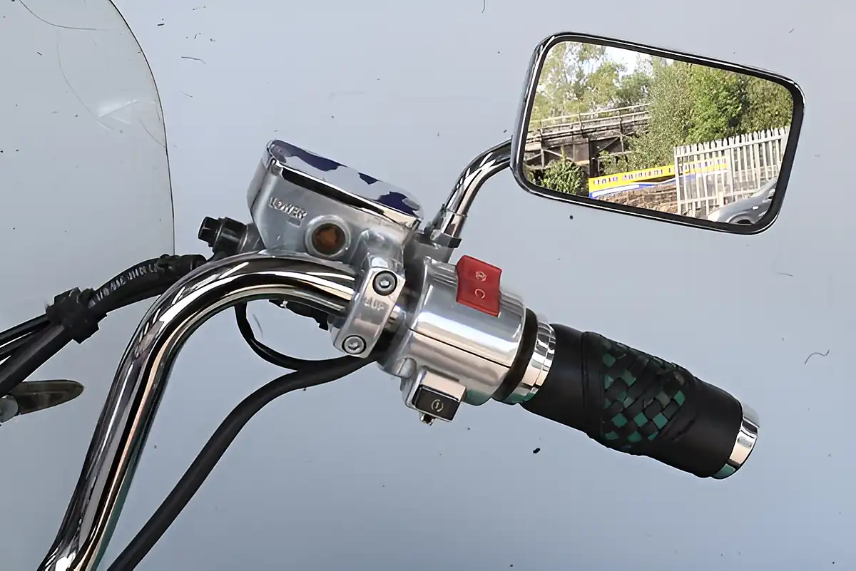 Used 1998 Honda VT1100 Green - Interior and Exterior details 17