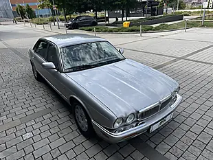 Used 1998 Jaguar XJ8 Lwb Silver - Interior and Exterior details 10