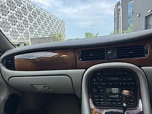 Used 1998 Jaguar XJ8 Lwb Silver - Interior and Exterior details 18