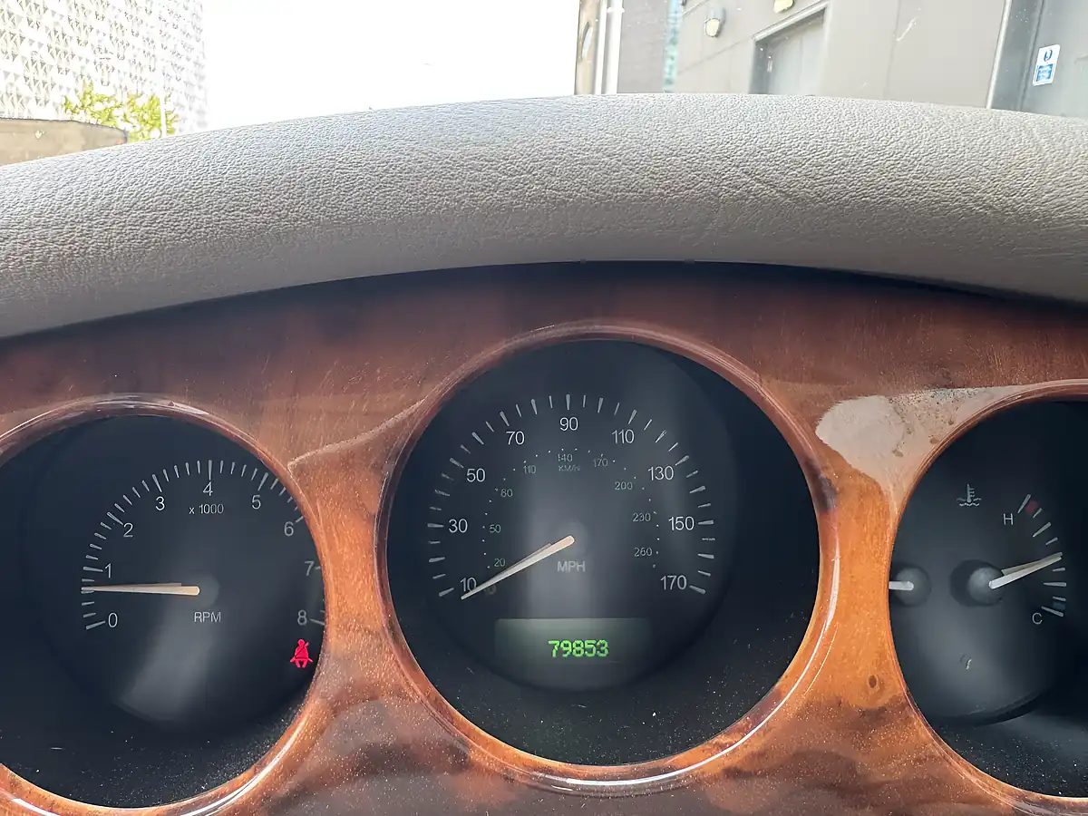 Used 1998 Jaguar XJ8 Lwb Silver - Interior and Exterior details 20