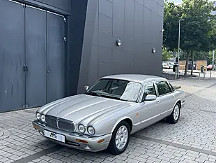 Used 1998 Jaguar XJ8 Lwb Silver - Interior and Exterior details 3