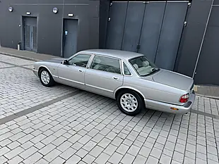 Used 1998 Jaguar XJ8 Lwb Silver - Interior and Exterior details 8