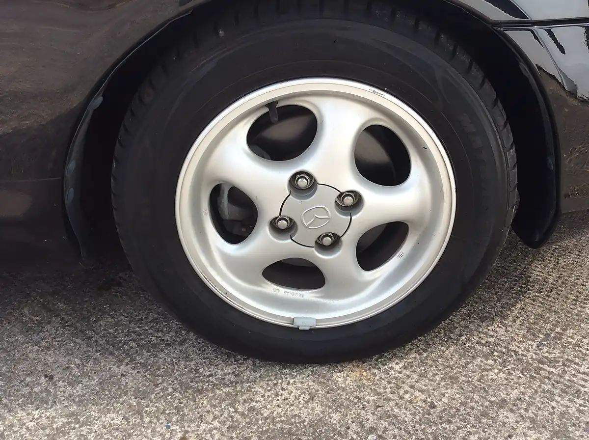Used 1998 Mazda MX-5 Vs Black - Interior and Exterior details 15