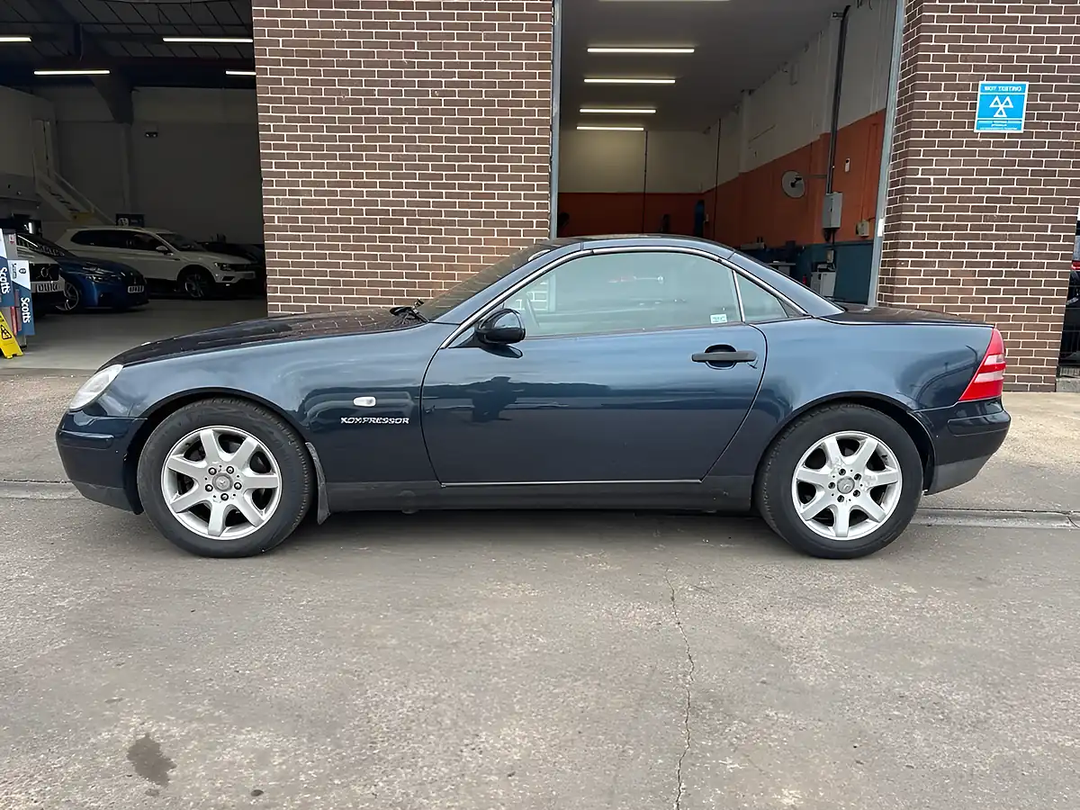 Used 1998 Mercedes-Benz Slk Black - Interior and Exterior details 4