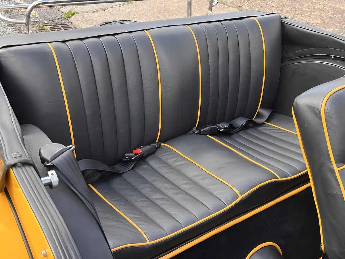 Used 1998 Morgan Plus 4 Four Seater Yellow - Interior and Exterior details 11