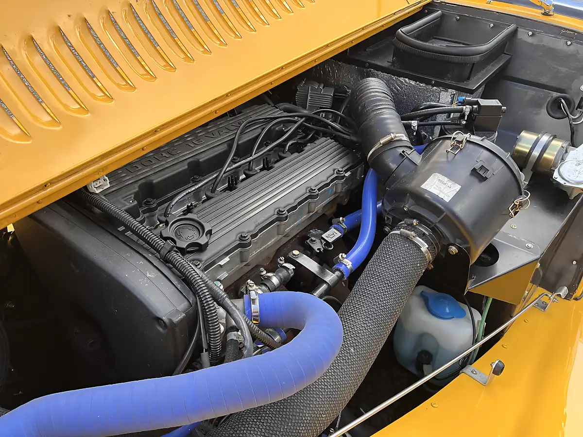 Used 1998 Morgan Plus 4 Four Seater Yellow - Interior and Exterior details 17