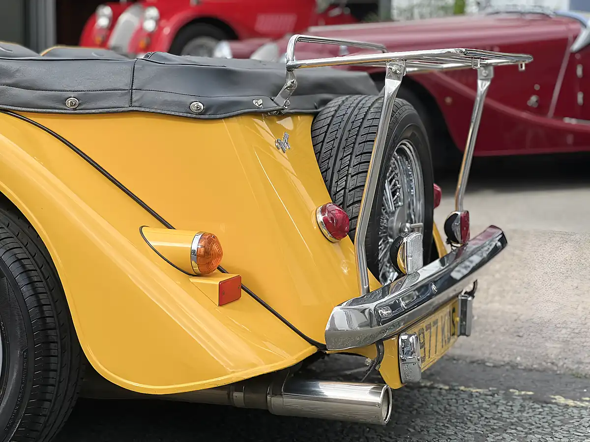 Used 1998 Morgan Plus 4 Four Seater Yellow - Interior and Exterior details 7