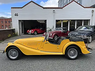 Used 1998 Morgan Plus 4 Four Seater Yellow - Interior and Exterior details 9