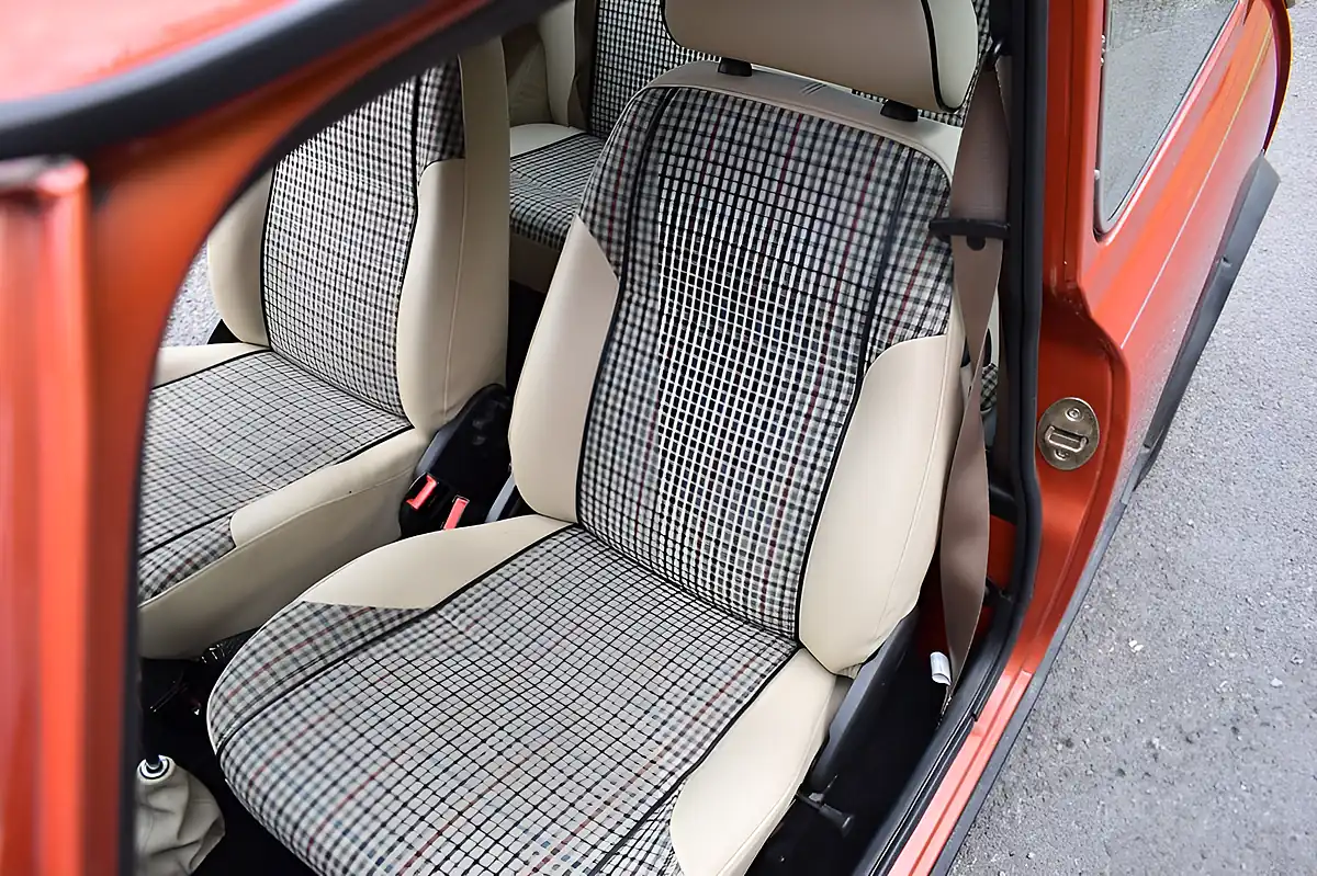 Used 1998 Rover MINI Orange - Interior and Exterior details 16