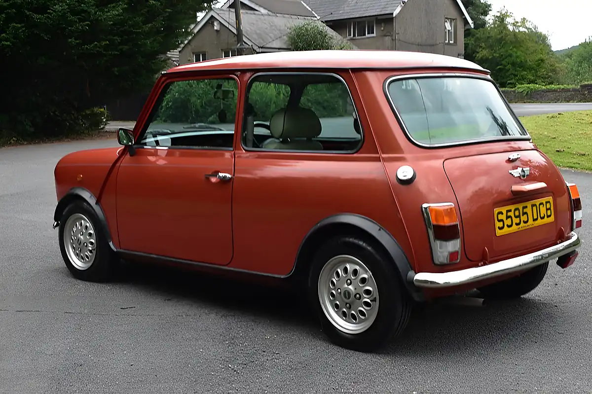 Used 1998 Rover MINI Orange - Interior and Exterior details 8